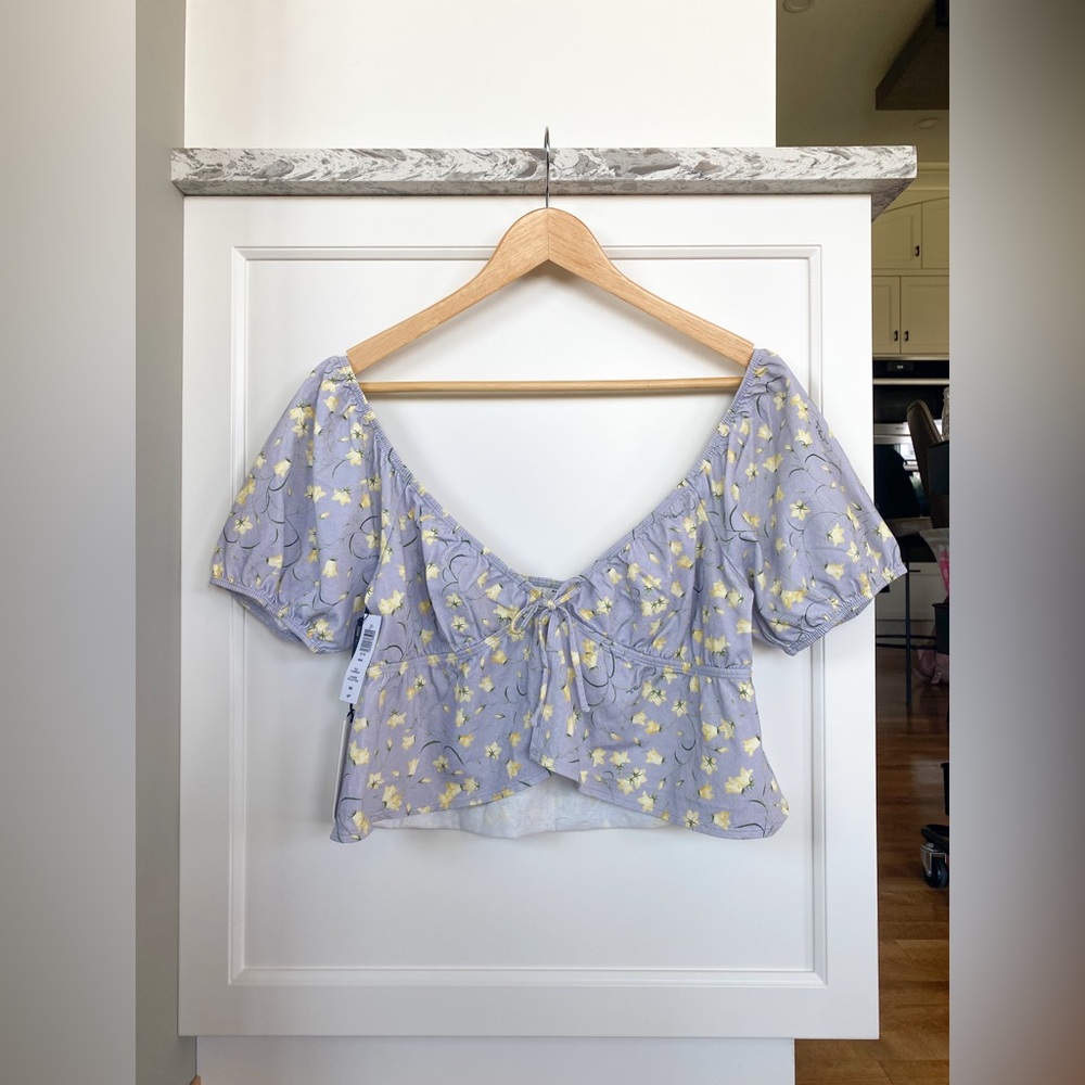 NWT ARITZIA SUNDAY BEST Kaia Top Size M